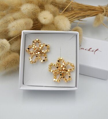 Studs Fleurs Tressées