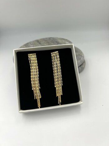 Studs Floches Longues: SOLD OUT