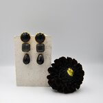 Brillantes Carrées Noires